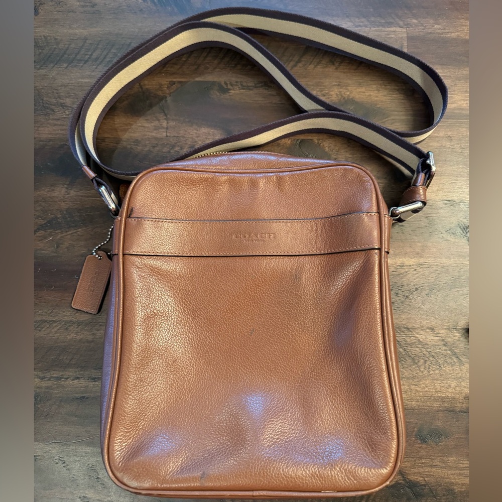 COACH CROSSBODY AND WALLET (unisex)